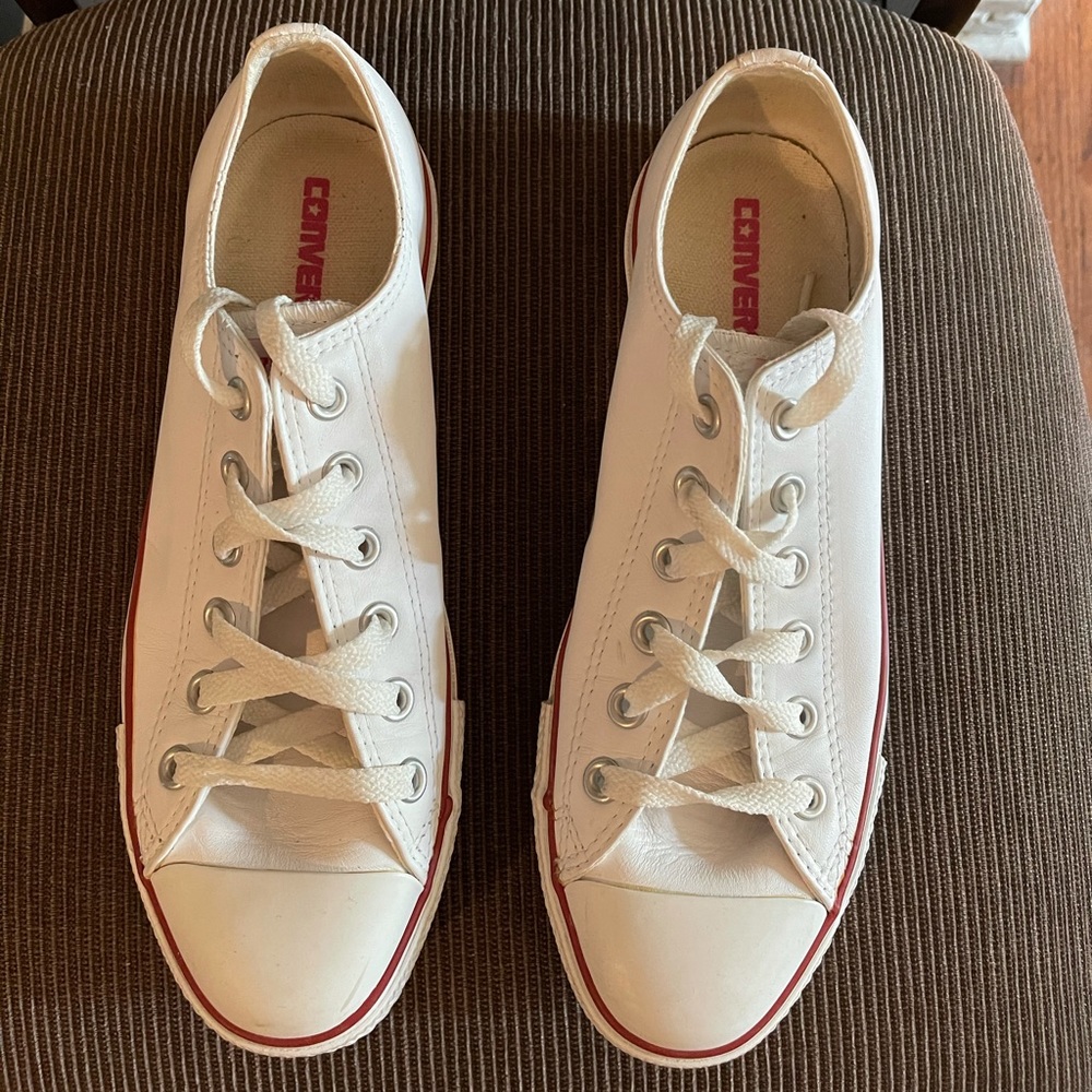 Converse Men’s 7.5 Women’s 9.5